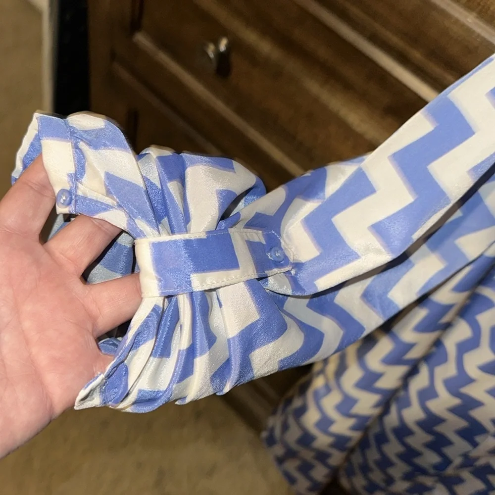 Large blouse - Picture 3 of 4